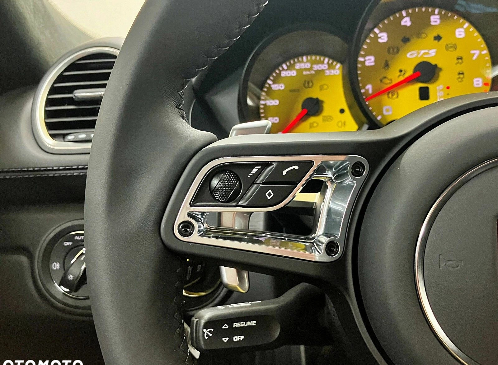 Porsche 718 Cayman cena 559000 przebieg: 2565, rok produkcji 2023 z Poniec małe 781